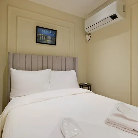 Maison 70 - New Renovated Luxury Residences Apartament *