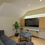 Maison 70 - New Renovated Luxury Residences Lägenhet *