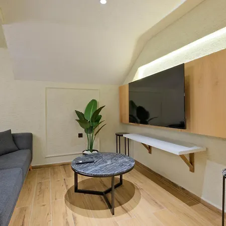 Maison 70 - New Renovated Luxury Residences Apartment