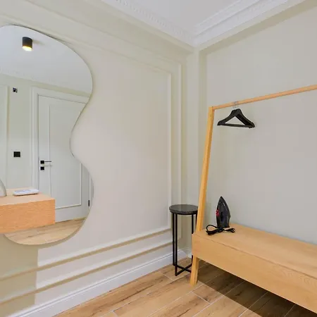 Maison 70 - New Renovated Luxury Residences