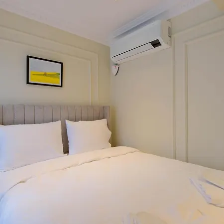 Maison 70 - New Renovated Luxury Residences